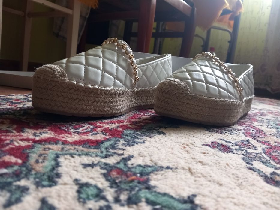 De vânzare încălțăminte damă