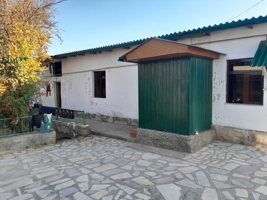 Уй сатилади барлих нарсеси бар