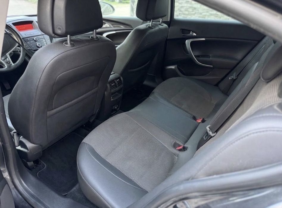 Vand Opel Insignia 2011