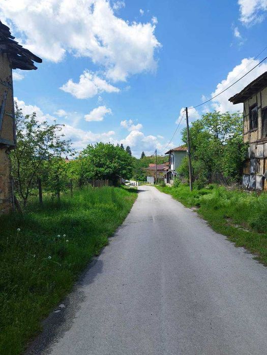 продавам къща в с.Борима, община Троян