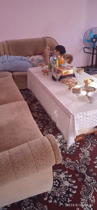 Уч хоналик Уй Истиклол стадиони рупарасида 2 хоналик Уй