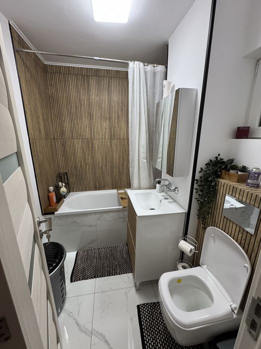 Inchiriez apartament 2 camere Ploiesti Bulevardul Bucuresti
