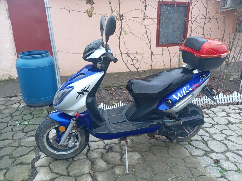 Vând scuter Honda 49cc