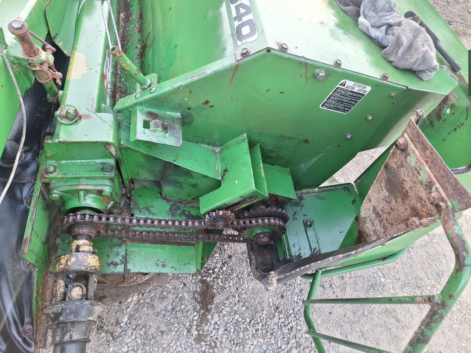 Iarba gradina John Deere 1340 cositoare coasa