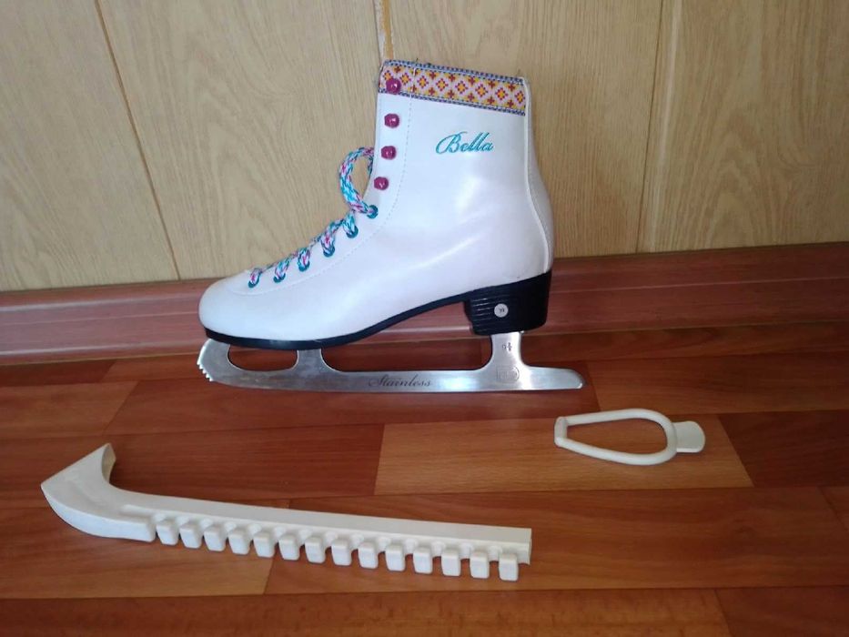 Фигурные коньки женские 39 размер