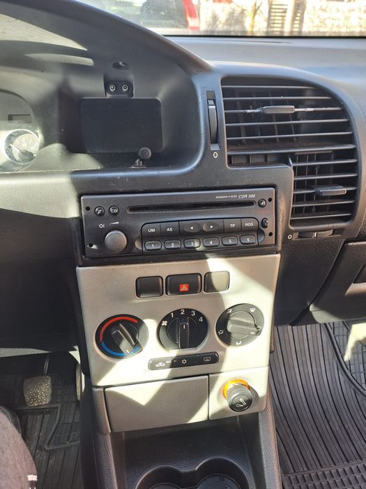 Vand / schimb opel zafira 1.8 benzina
