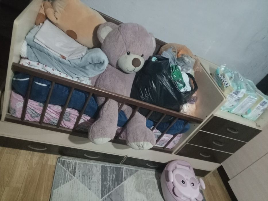 Детская кроватка