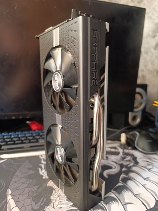 RX 580 sapphire NITRO+ 8gb