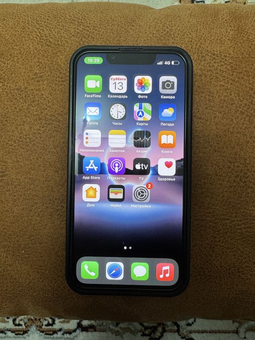 Продам Айфон 13 мини ,синем цвете