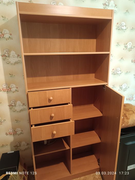 Продам шкаф б/у.