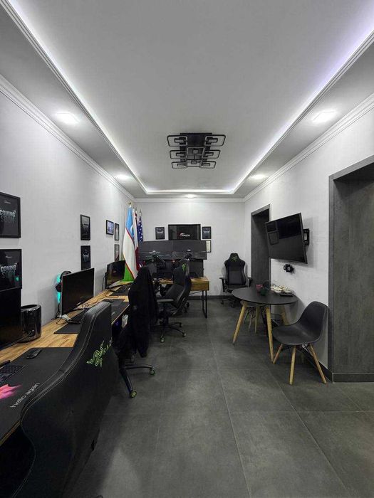 Пррдается коммерческое помещение вдоль дороги! ул Нурафшон