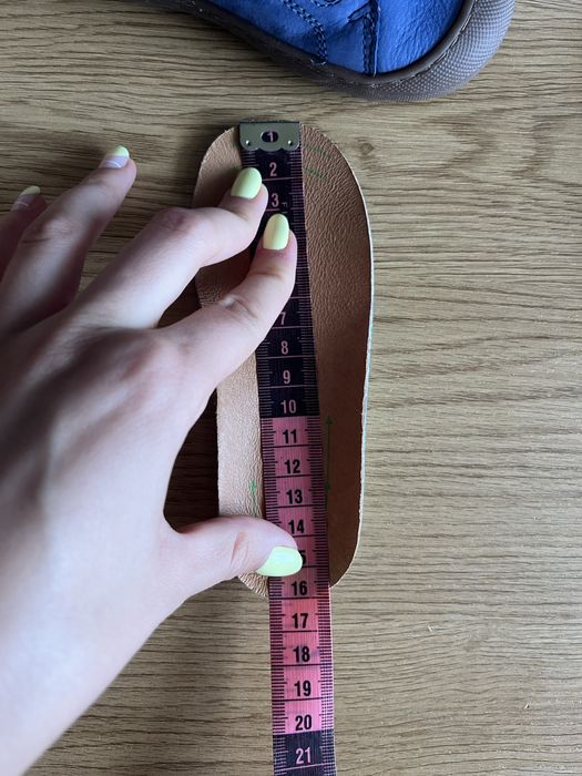 Чисто нови кожени обувки Froddo размер 24