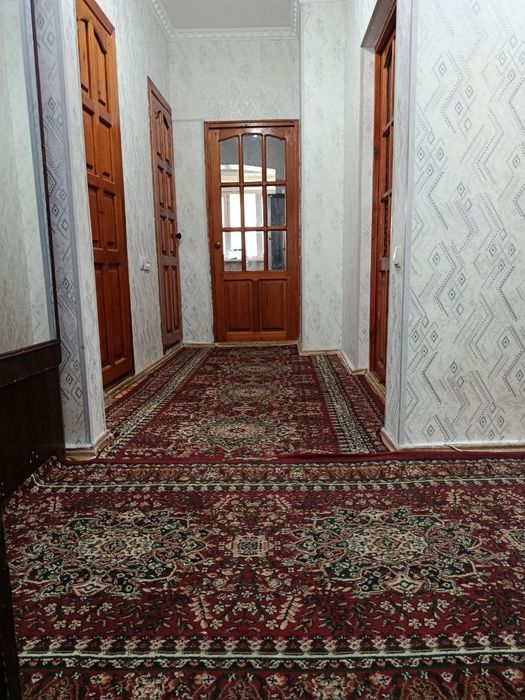 71 м², 2-комнатная на Сергели 5. С хорошим ремонтом. Балкон 2×6.