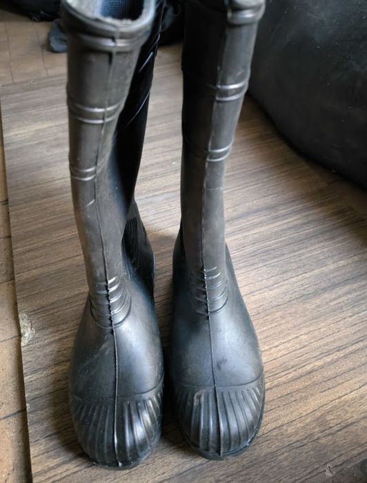 Продам сапоги резиновые.