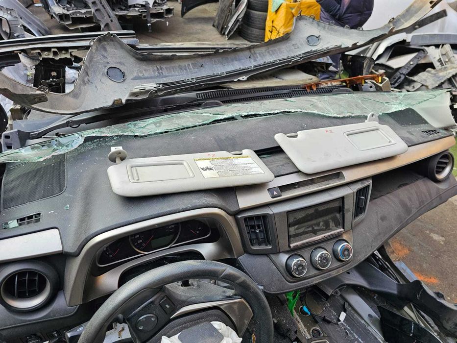 Солнцезащитные козырьки Toyota rav4