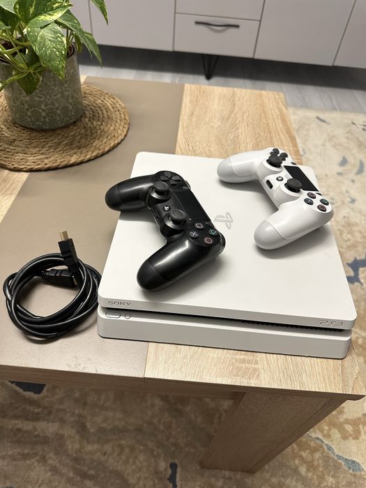 PlayStation 4 slim 500 GB