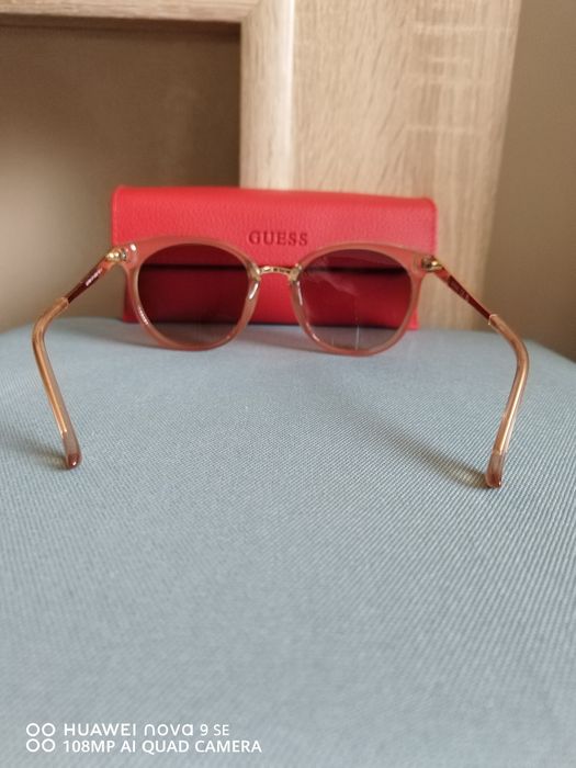 Слънчеви очила Guess