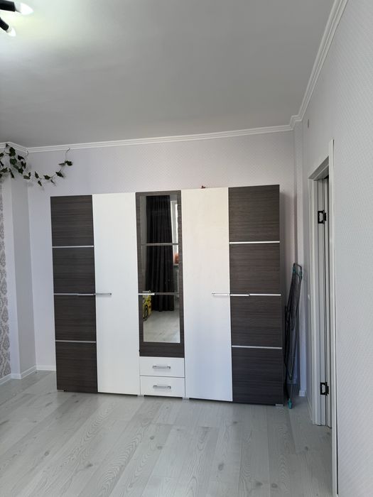 Продам шкаф для одежды