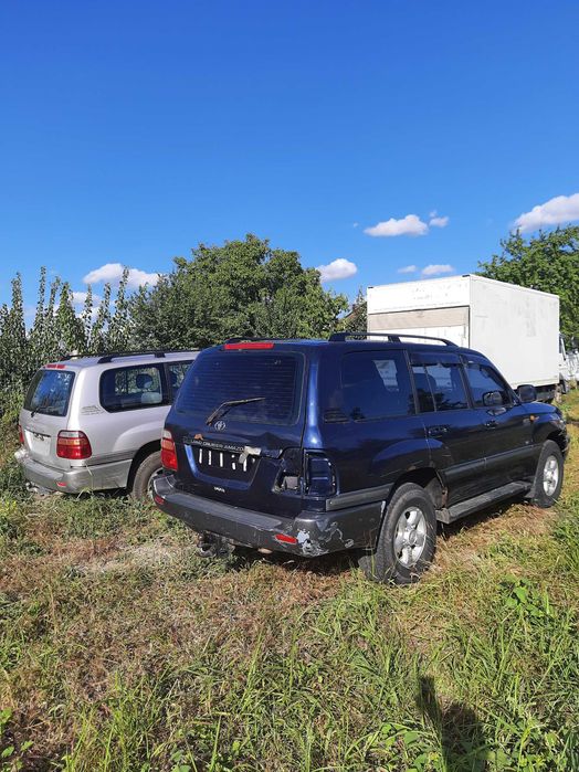 Dezmembrez 2 toyota landcruiser J 100
