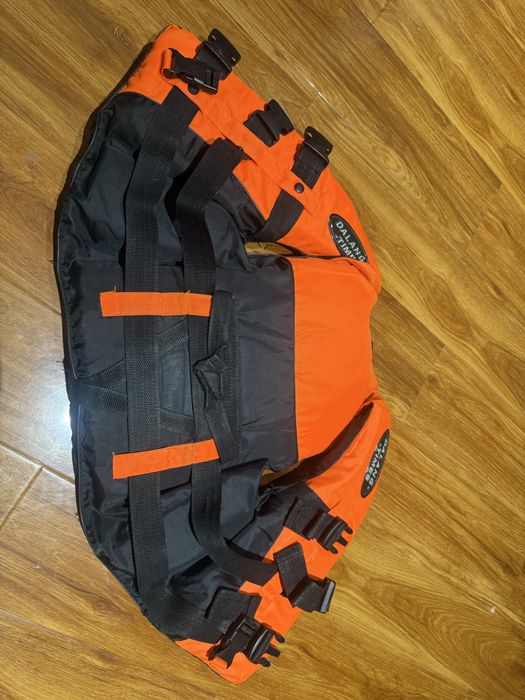 Продам жилет б/у