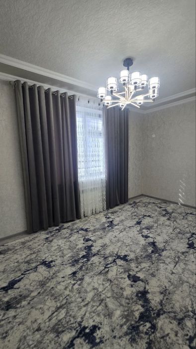Срочно сотилади квартира
