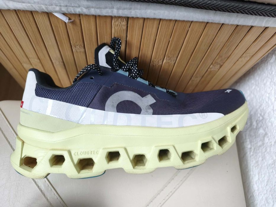 Adidas alergare ON Cloud Monster  41