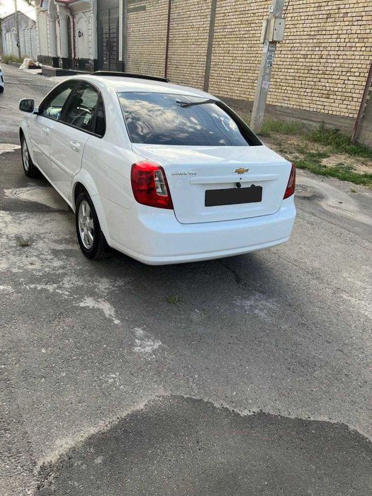 Автомашина сотилади