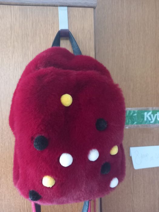 Ghiozdan pufos făcut manual