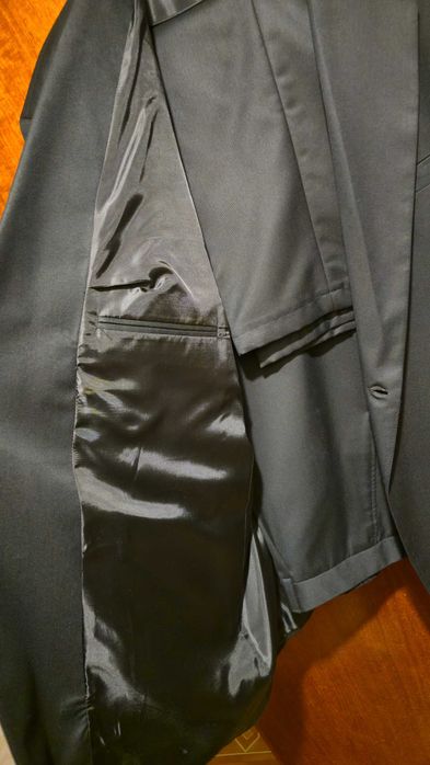 Нов мъжки костюм голям размер !