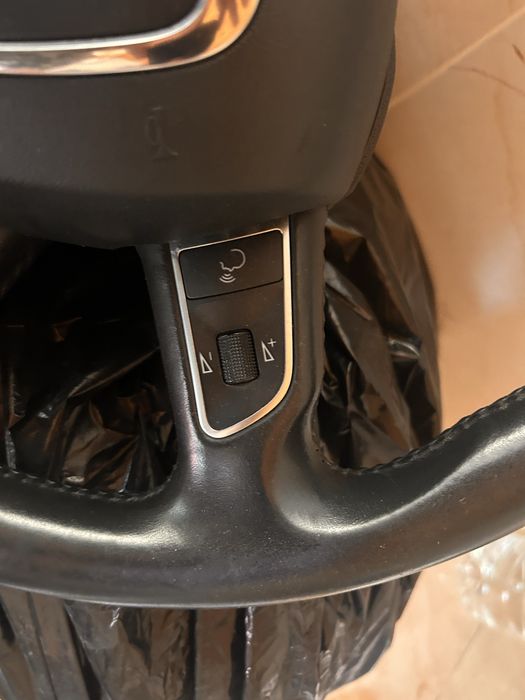 Волан Ауди А6 C6 2011г.