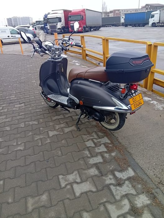 Scuter Retro de 50 cm