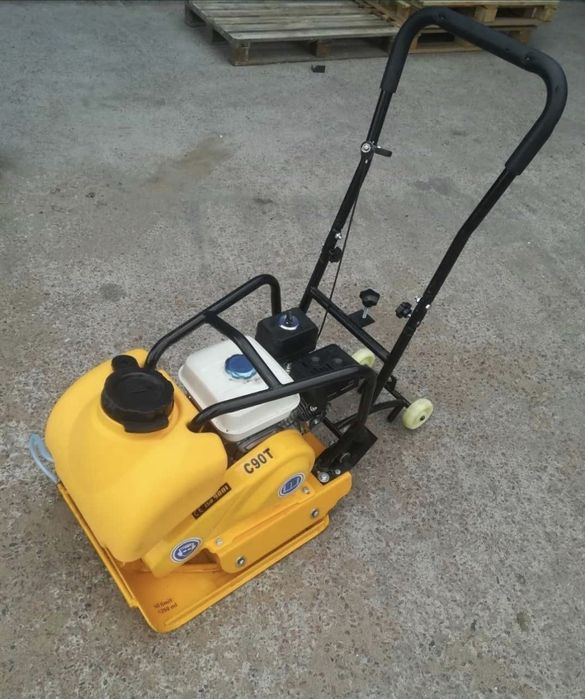 Аренда(ижара) инструмент Виброплита Кенгуру Вибротрамбовка бензиновый