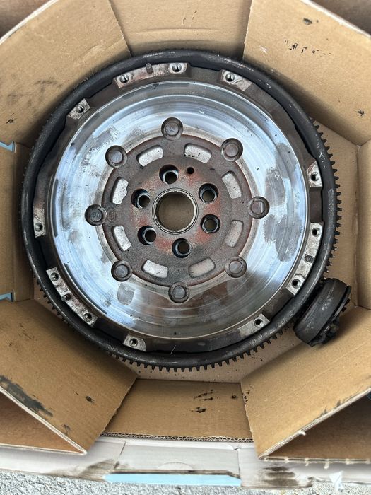 Съединител демферен 228 мм от голф 4