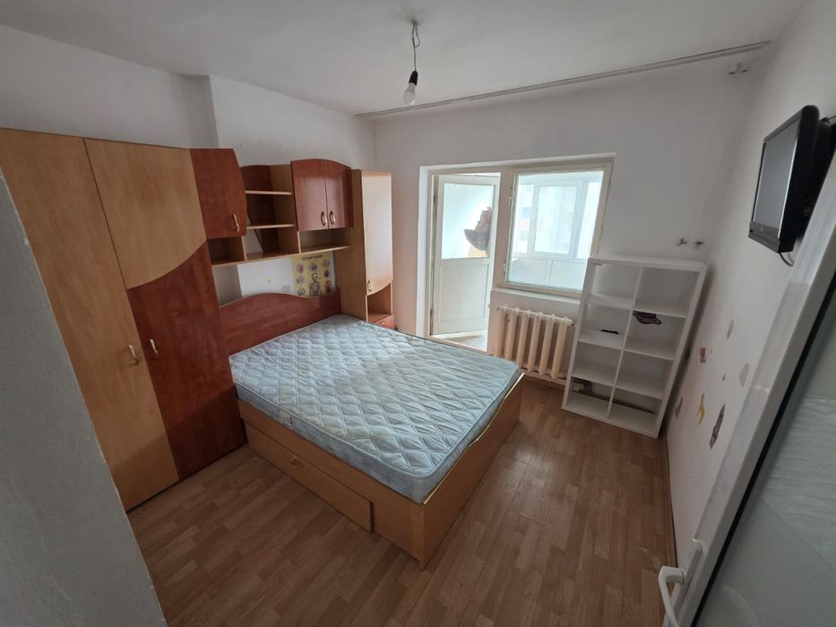 De închiriat apartament cu 3 camere – zonă centrală, Târgu Jiu