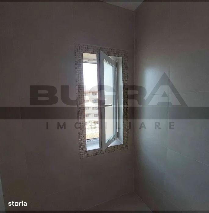 Apartament finisat cu 3 camere, 75 mp,  parare, zona Baciu Regal