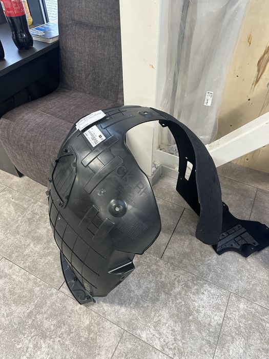 Подкалник десен Kia Stinger