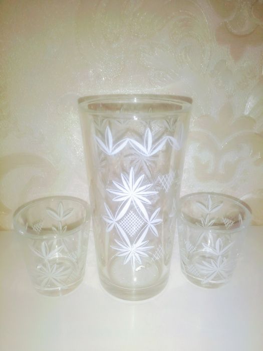 Продам     посуду