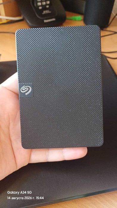 Внешний жесткий диск - Seagate Expansion 1TB USB