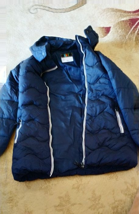 Продам зимнию куртку