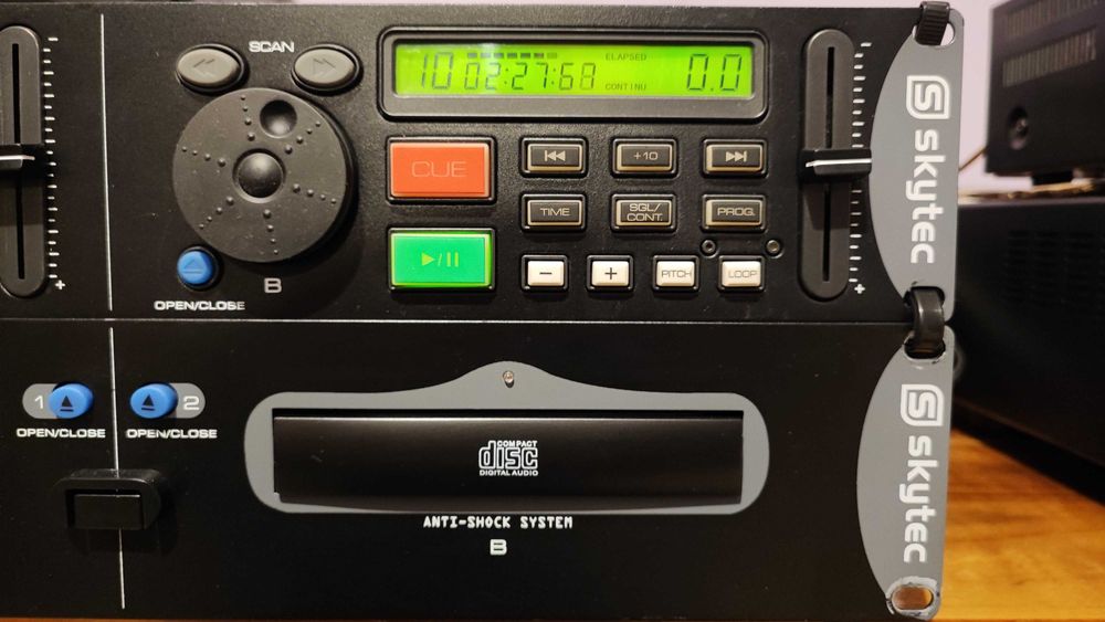 cd player dual pentru scenă Skytec Tec 2420