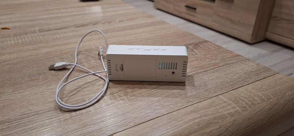 Часовник  с юсб кабел