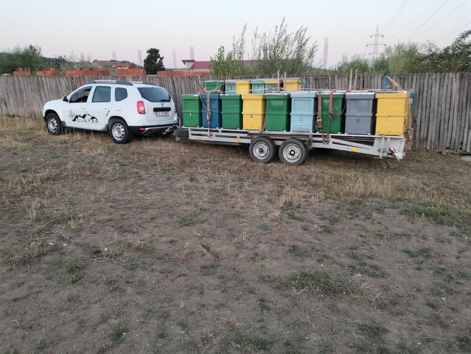 De vânzare remorca pt stupi