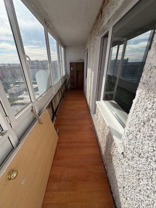 Продам 2 ком в 5 мкр за 17.5