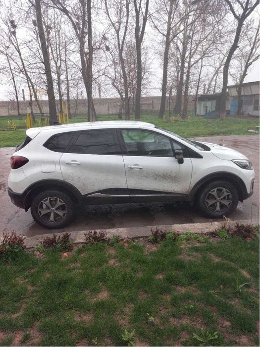 Продается авто RENAULT KAPTUR