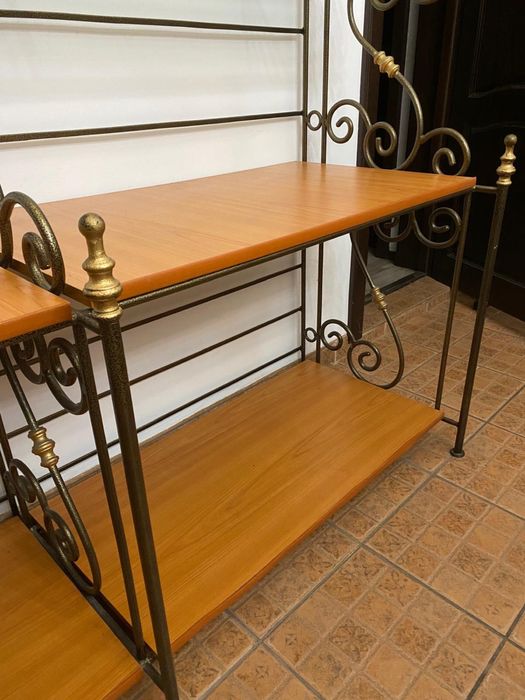 Vand rafturi magazin