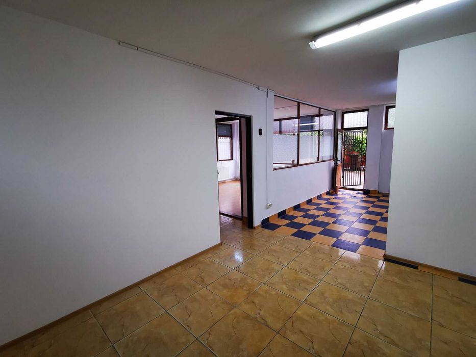Birouri - Spatii comerciale - 150 mp