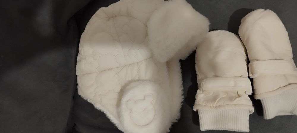 Шапка ушанка+ варежки 3-4 года