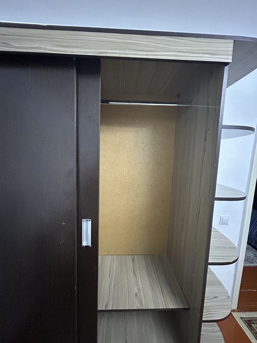 Продам спальный гарнитур