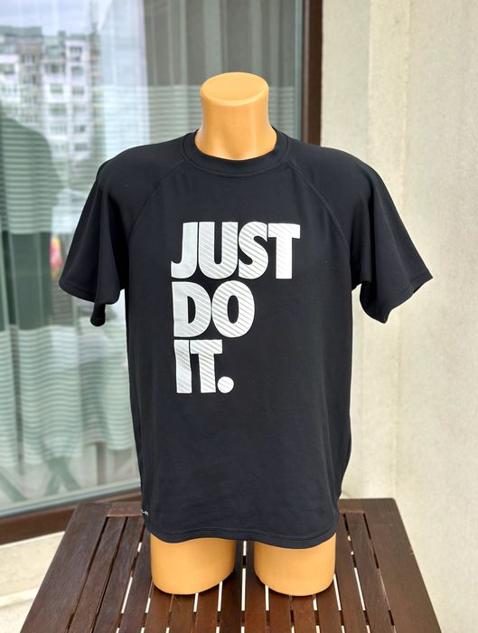 Мъжка тениска Nike Dri-Fit - размер L, отлично състояние