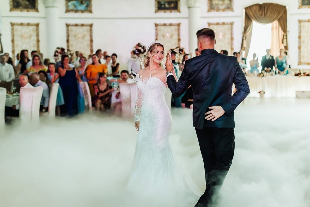 Vand rochie de mireasa